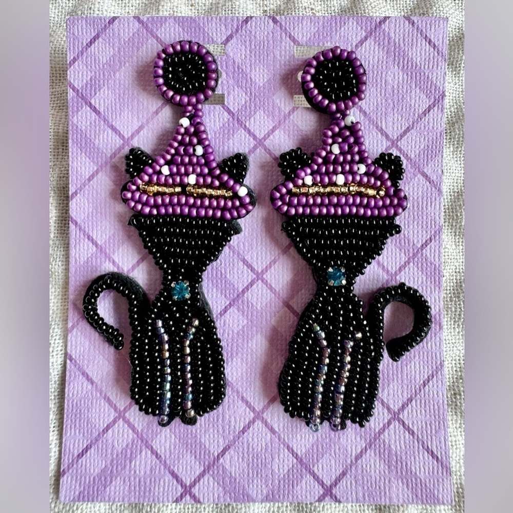 New Beaded Black Cat in Purple Witch’s Hat Halloween Statement Earrings - 3”